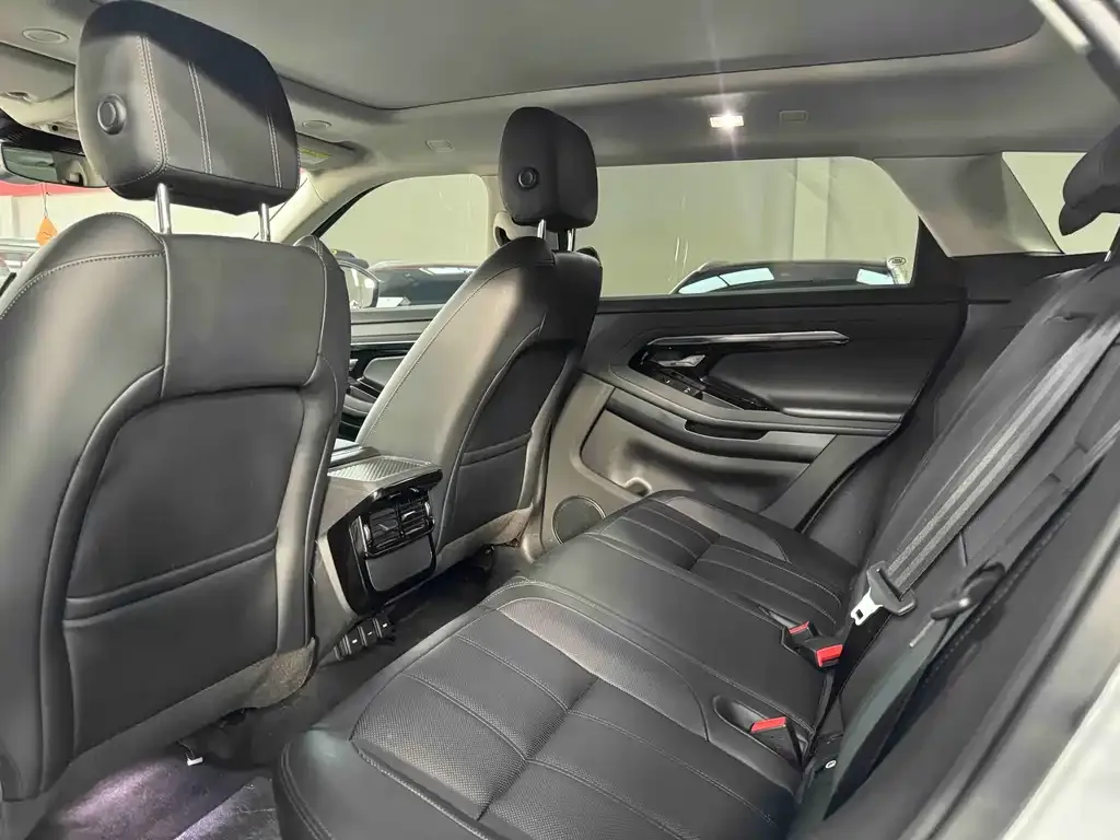 Land Rover Evoque 2022 из CN, фото 3