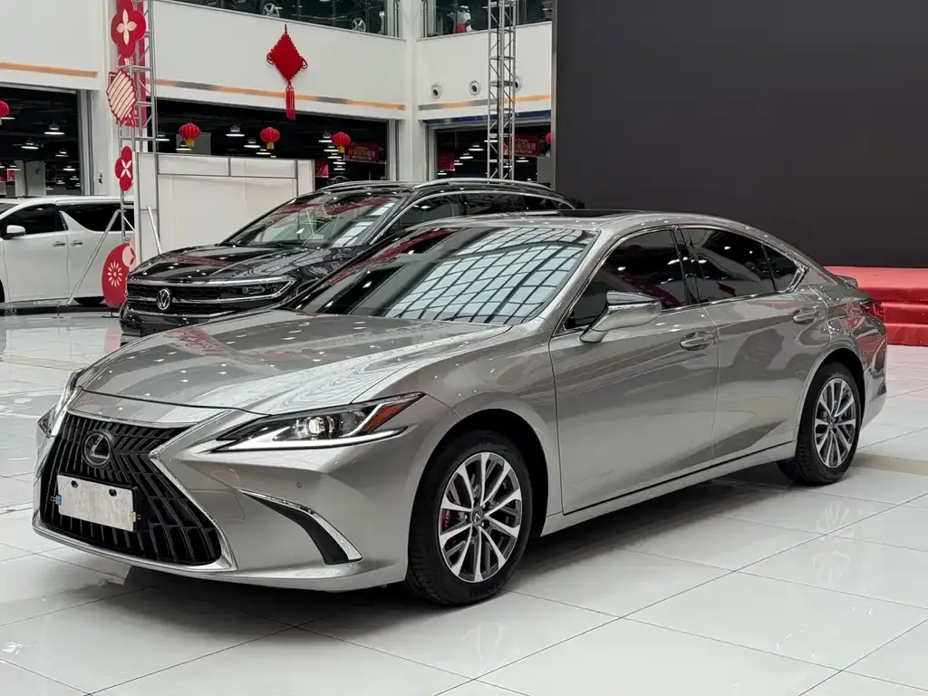 Lexus ES 2023 из CN, фото 1