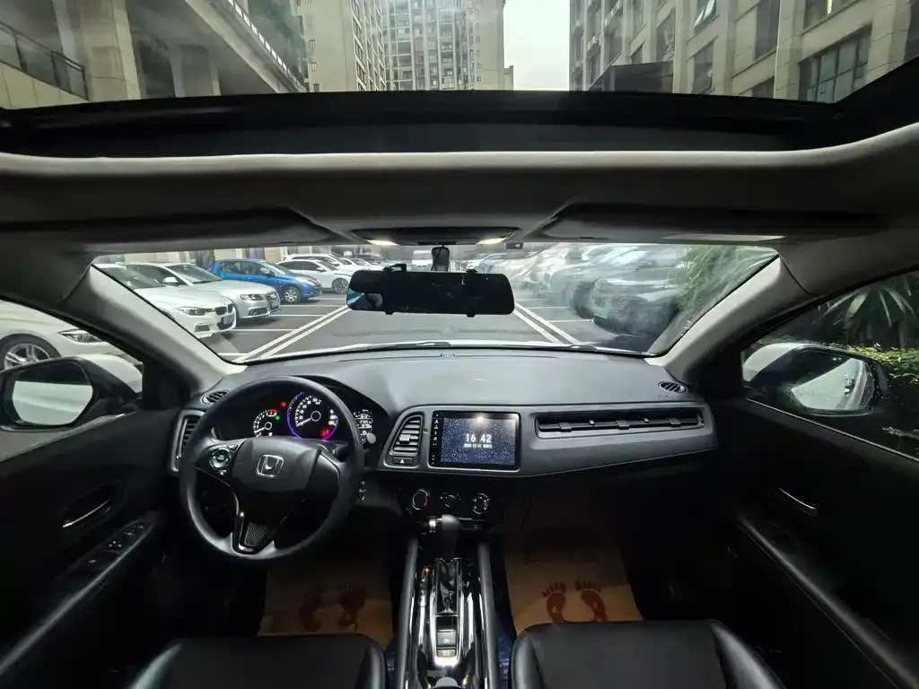 Honda Vezel 2021 из CN, фото 2