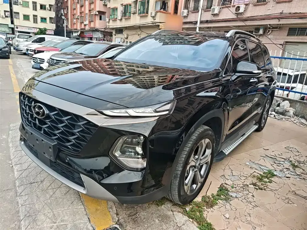 Hyundai Santa Fe 2022 из CN, фото 1