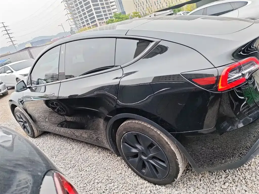 Tesla Model Y 2023 из CN, фото 5