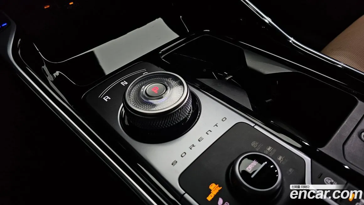 Kia Sorento — фото 5