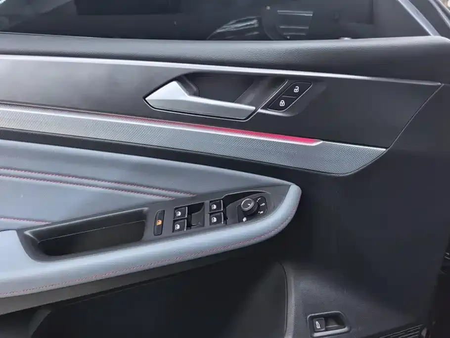 Volkswagen Lamando 2024 из CN, фото 7