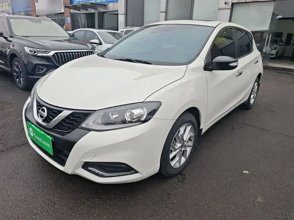 Nissan Tiida 2022 из CN, фото 2