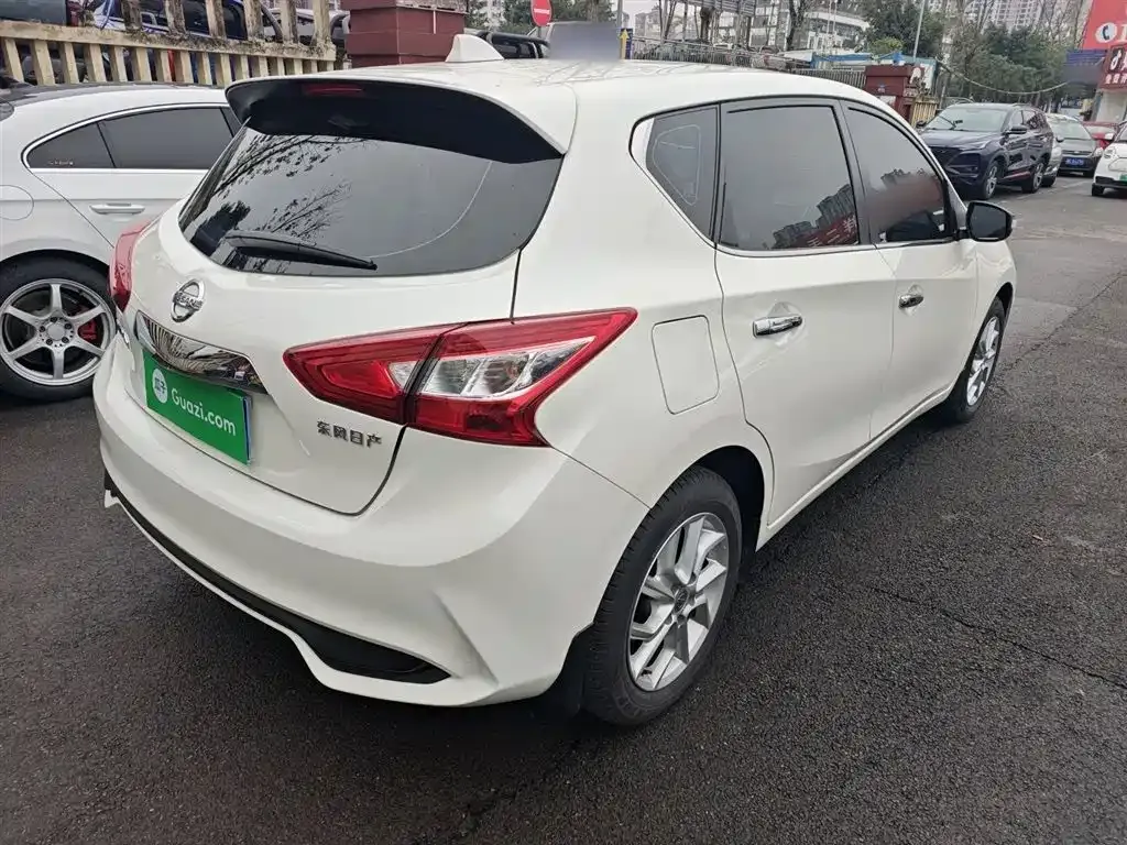 Nissan Tiida 2022 из CN, фото 6