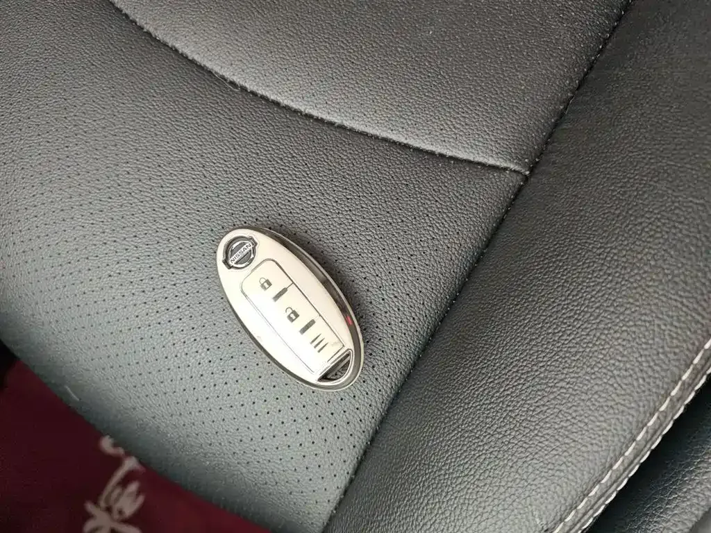 Nissan Tiida 2022 из CN, фото 5
