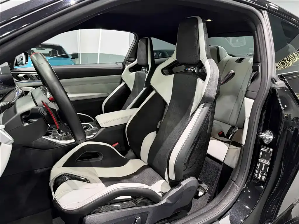 BMW M4 2025 из CN, фото 8