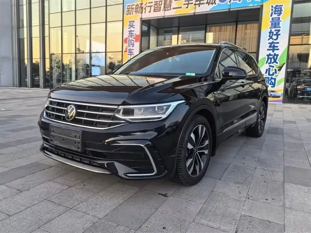 Volkswagen Tiguan L 2022 из CN, фото 1