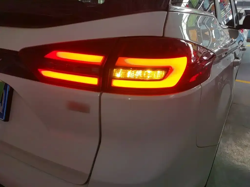 Geely Boyue 2023 из CN, фото 3