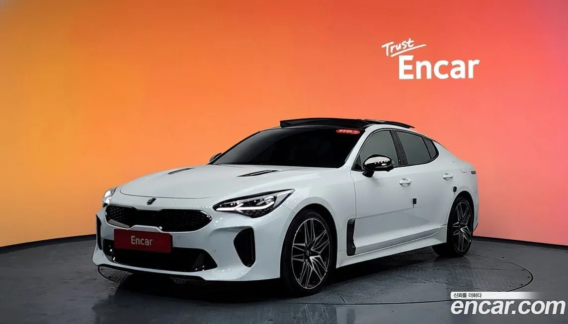 Kia Stinger — фото 1