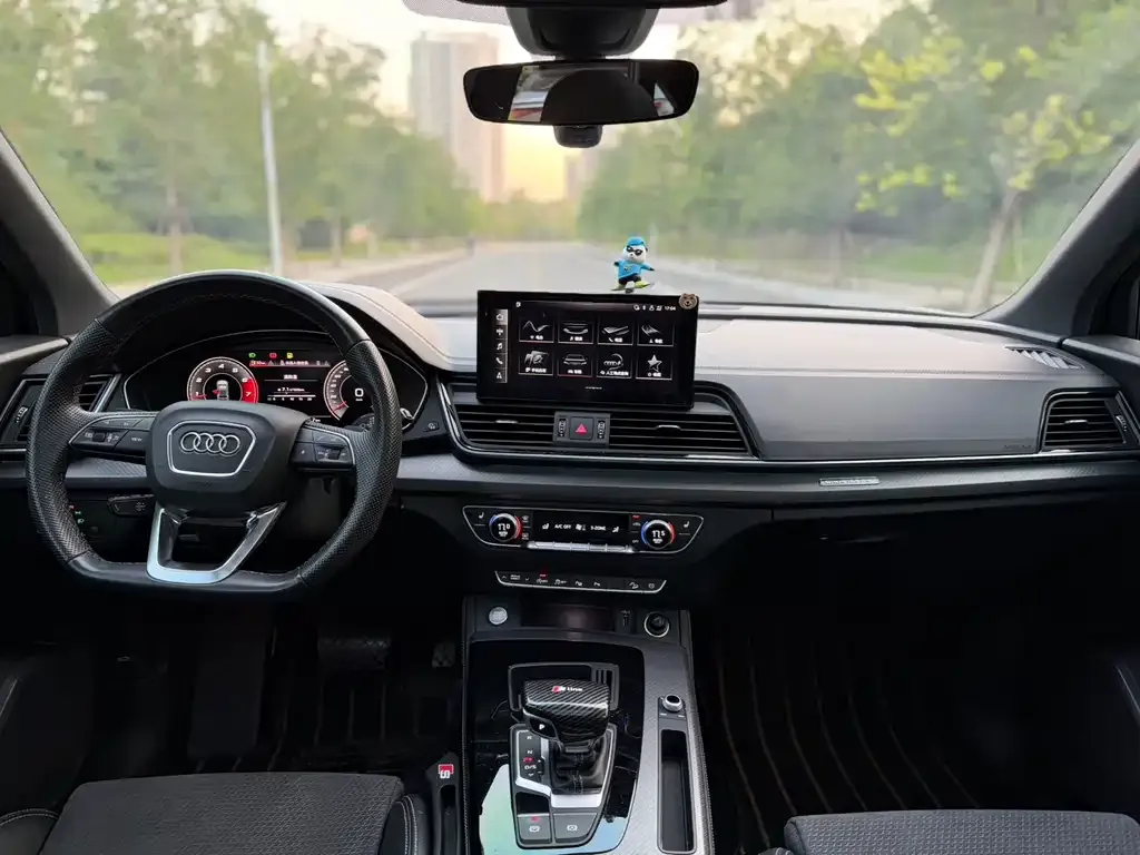 Audi Q5L Sportback 2022 из CN, фото 6