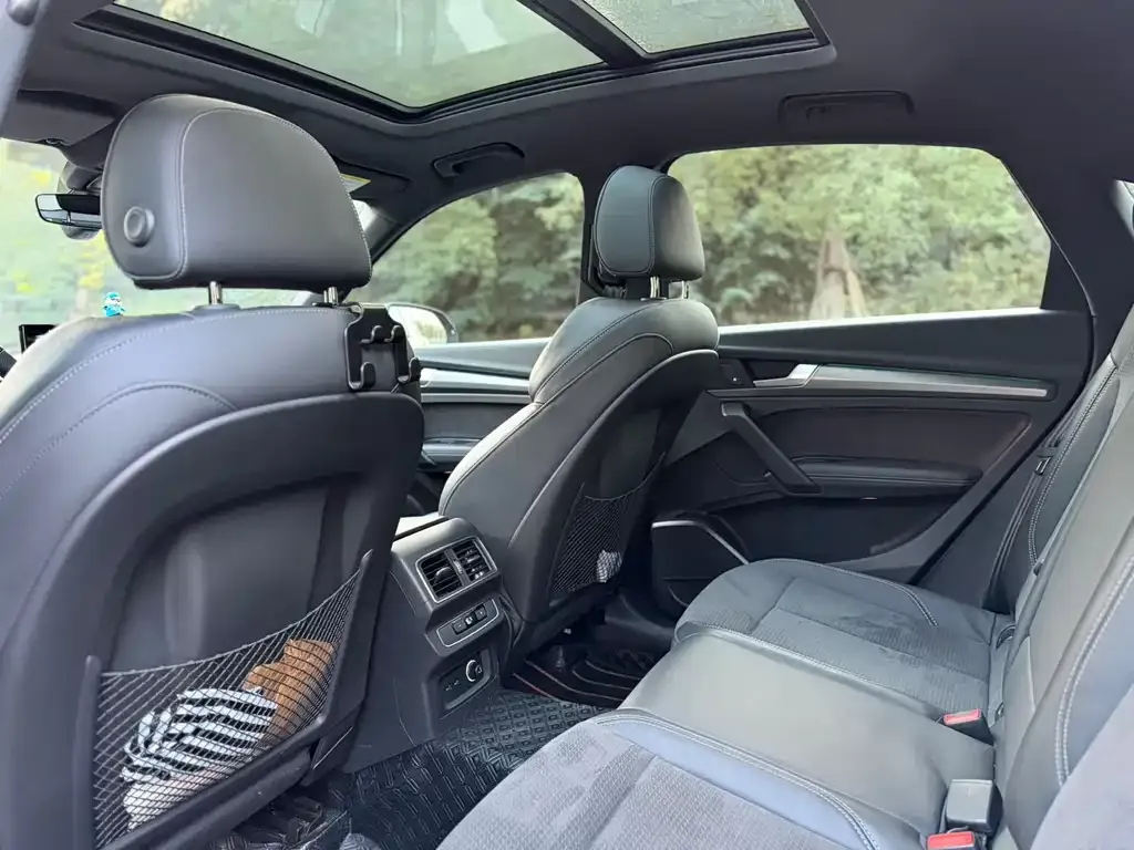 Audi Q5L Sportback 2022 из CN, фото 4