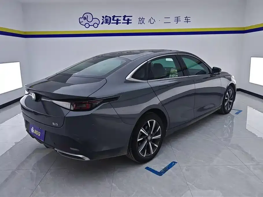 Changan Eado — фото 8