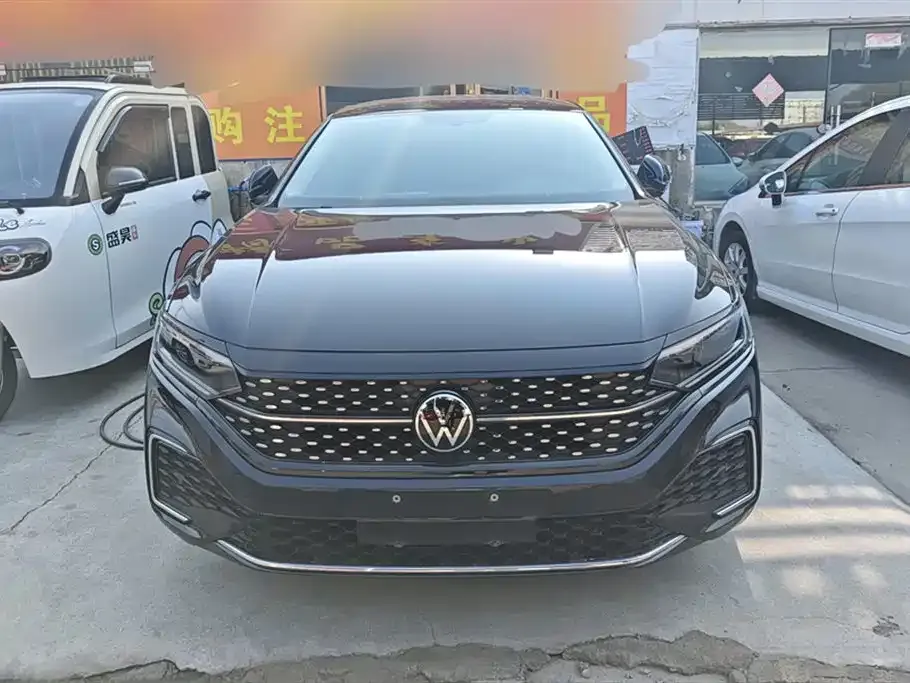 Volkswagen Passat — фото 2