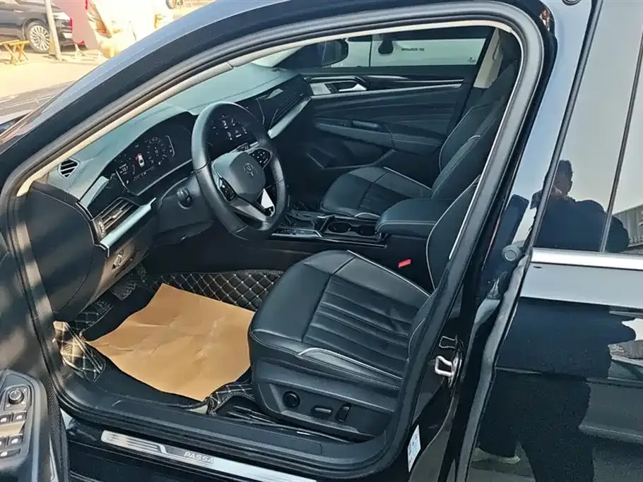 Volkswagen Passat — фото 9