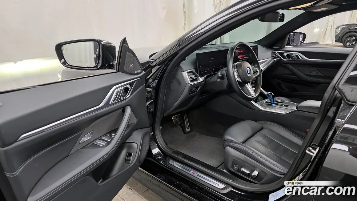 BMW i4 2023 из KR, фото 8