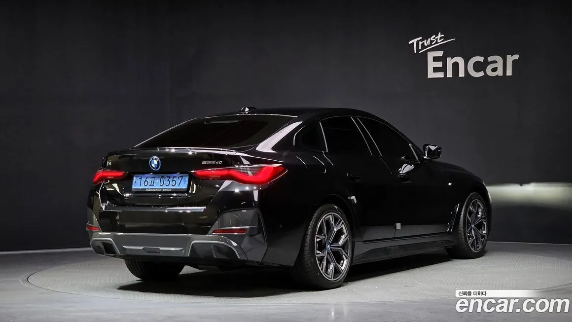 BMW i4 2023 из KR, фото 3