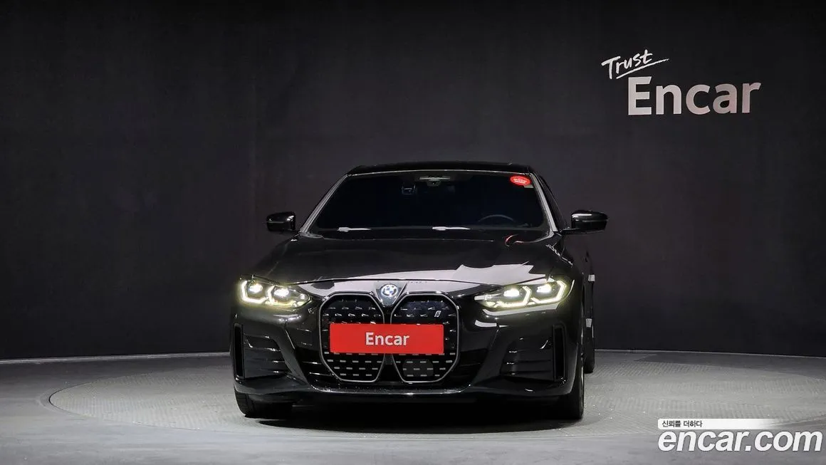 BMW i4 2023 из KR, фото 2