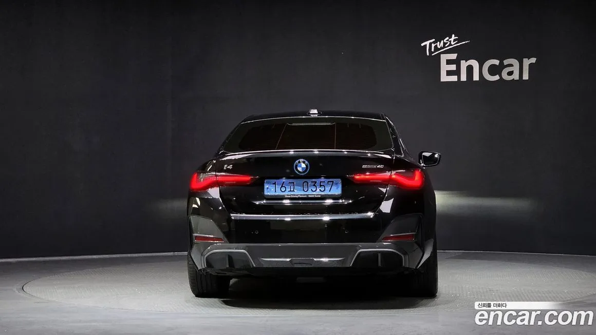 BMW i4 2023 из KR, фото 4