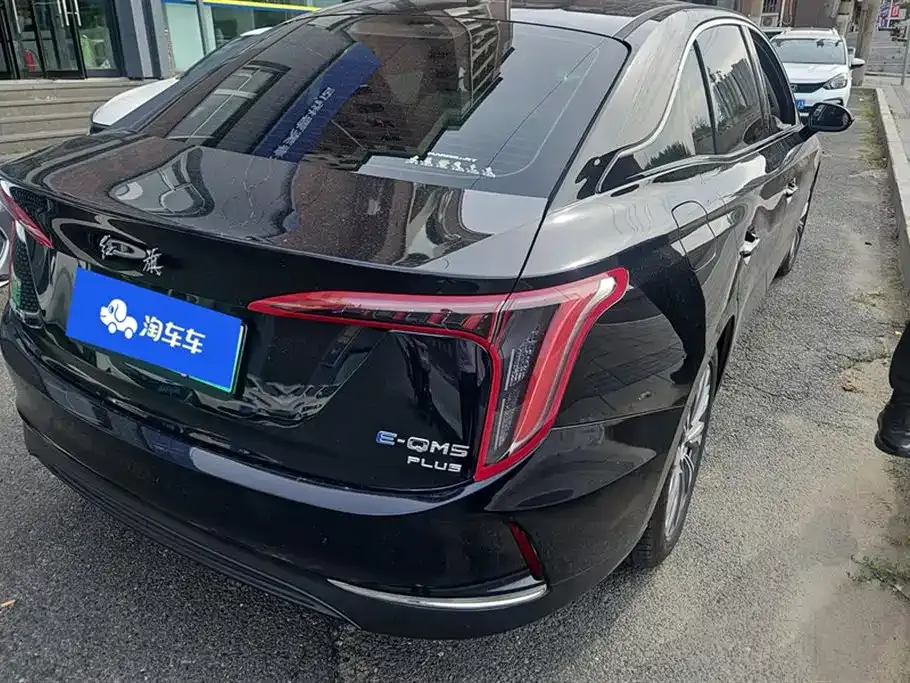 Hongqi E-QM5 2024 из CN, фото 3