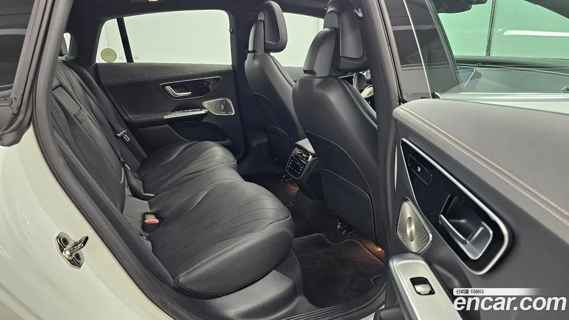 Mercedes-Benz EQE 2023 из KR, фото 10