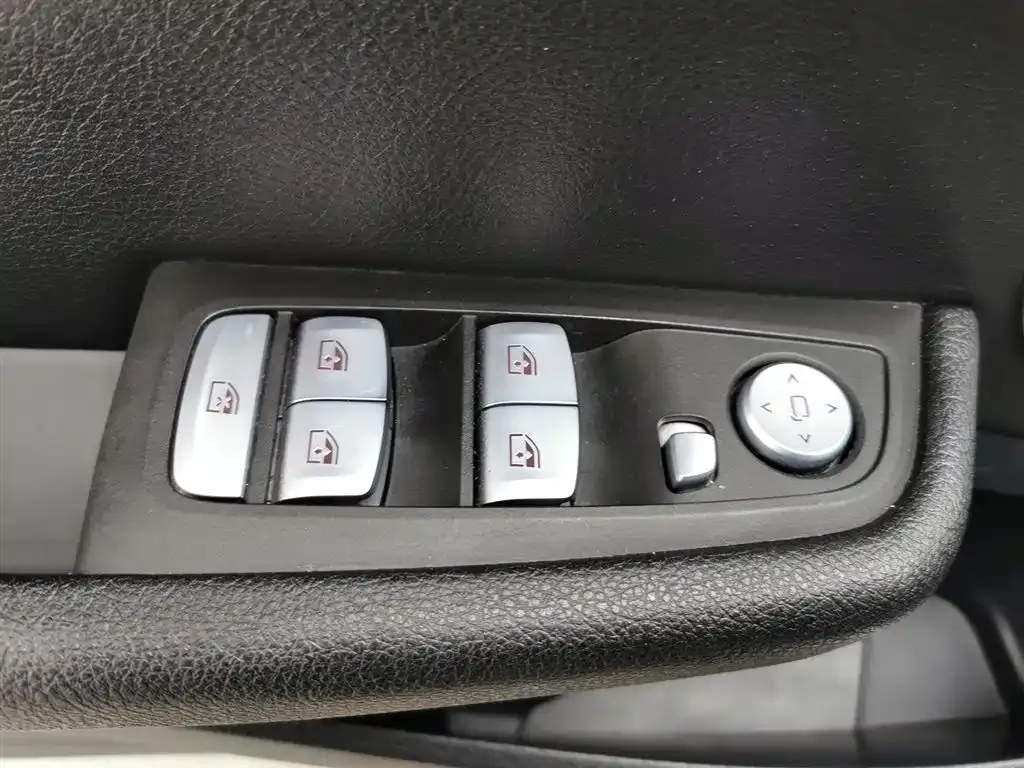 BMW 1 Series — фото 10