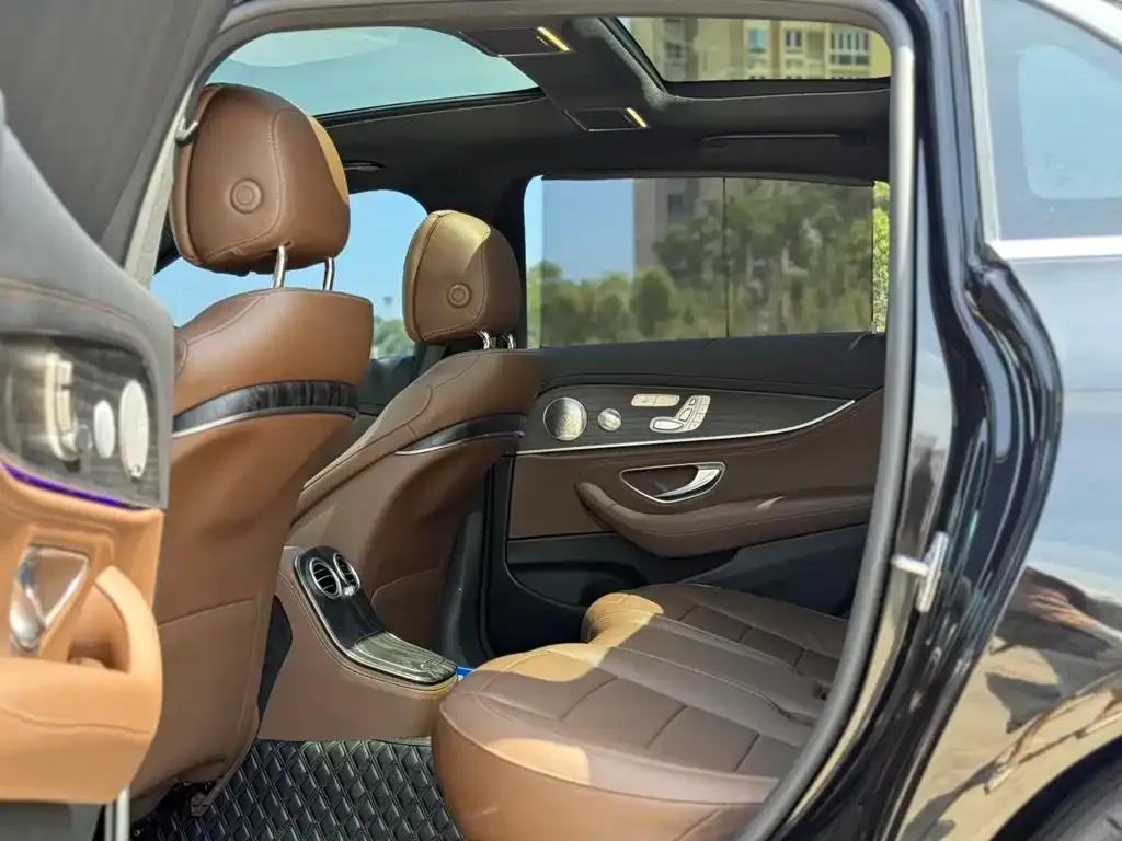 Mercedes-Benz E-Class 2021 из CN, фото 3