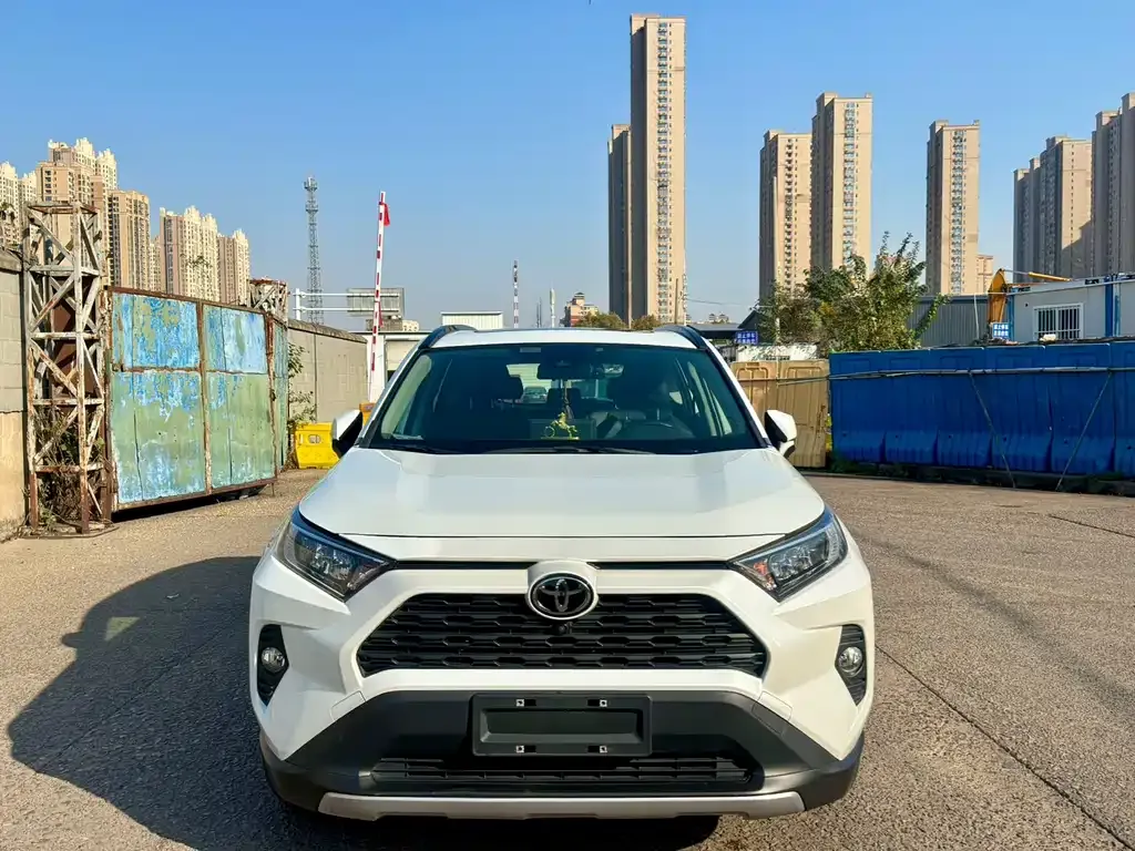 Toyota RAV4 2021 из CN, фото 4