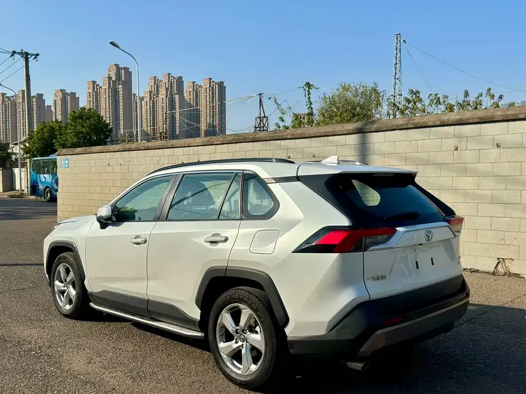 Toyota RAV4 2021 из CN, фото 9