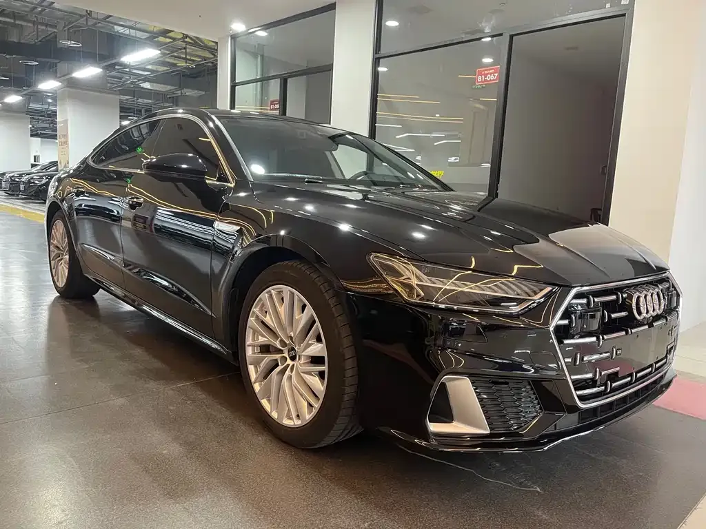 Audi A7L 2023 из CN, фото 10