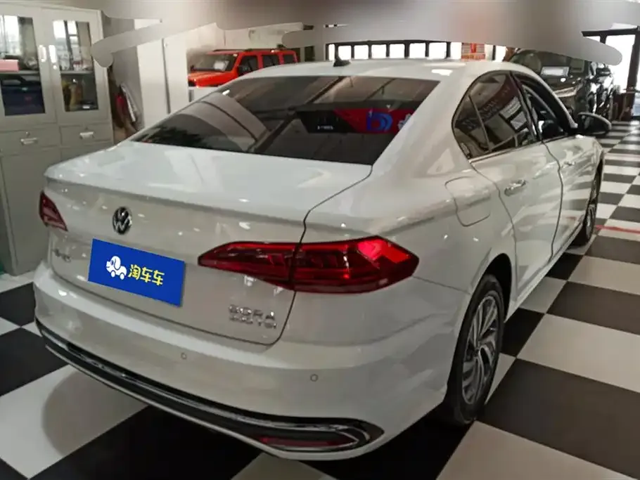 Volkswagen Bora 2023 из CN, фото 3