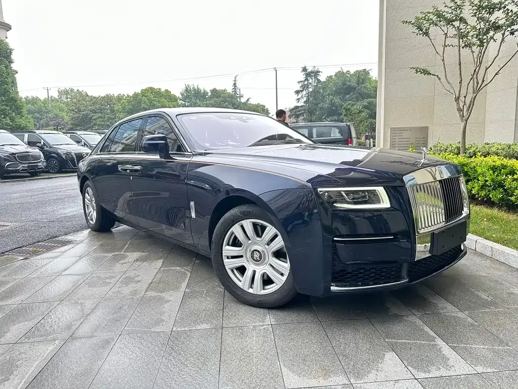 Rolls-Royce Ghost — фото 7