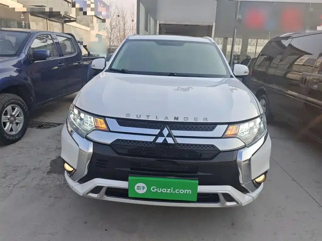 Mitsubishi Outlander 2021 из CN, фото 8