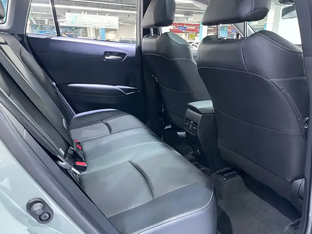 Toyota Corolla Cross 2022 из CN, фото 3