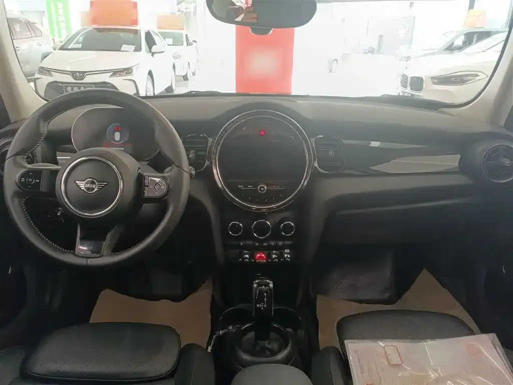MINI Cooper (3-door) 2022 из CN, фото 2