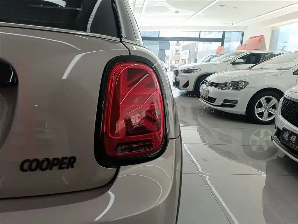 MINI Cooper (3-door) 2022 из CN, фото 6