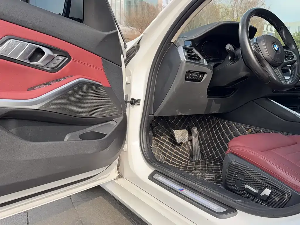 BMW 3 Series 2021 из CN, фото 10