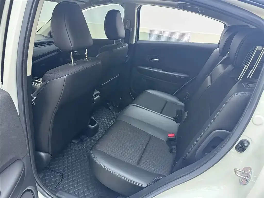 Honda Vezel 2022 из CN, фото 4