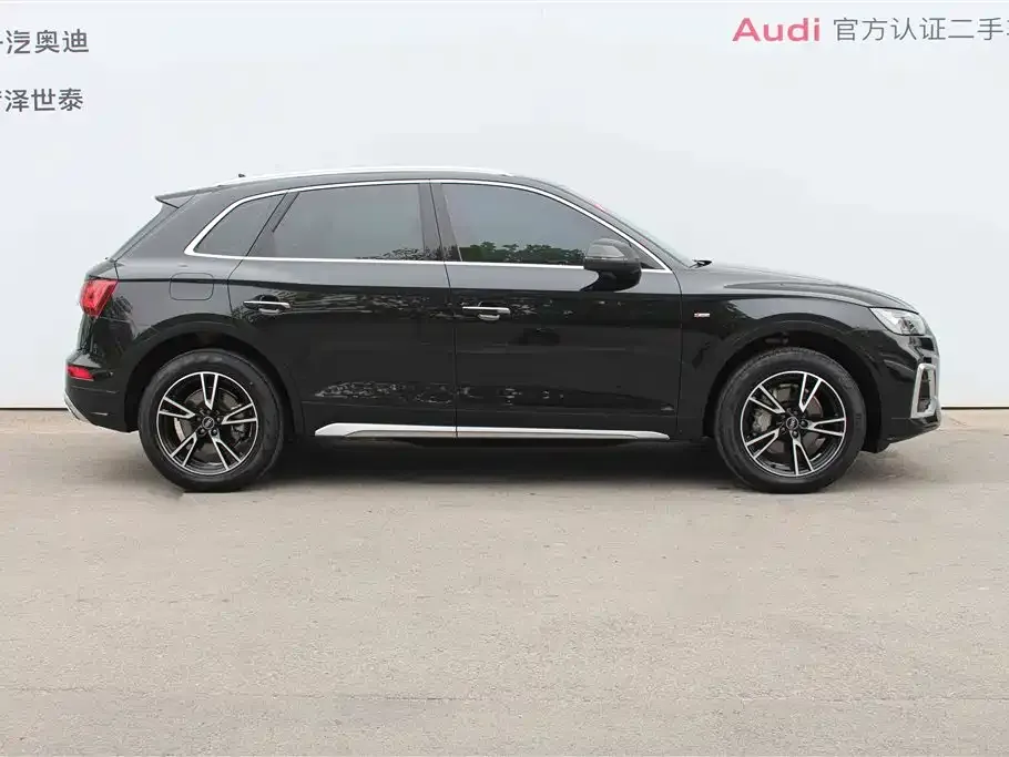 Audi Q5L 2022 из CN, фото 2