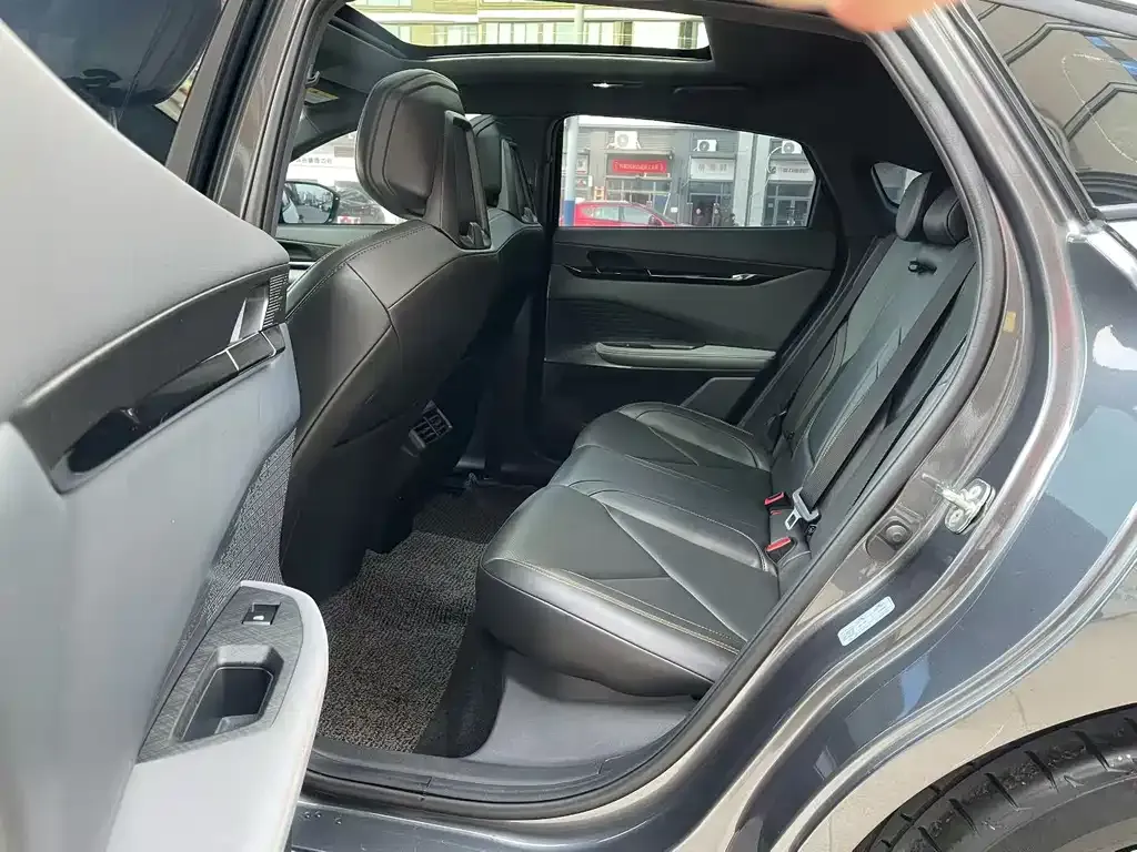 Changan UNI-V 2023 из CN, фото 2