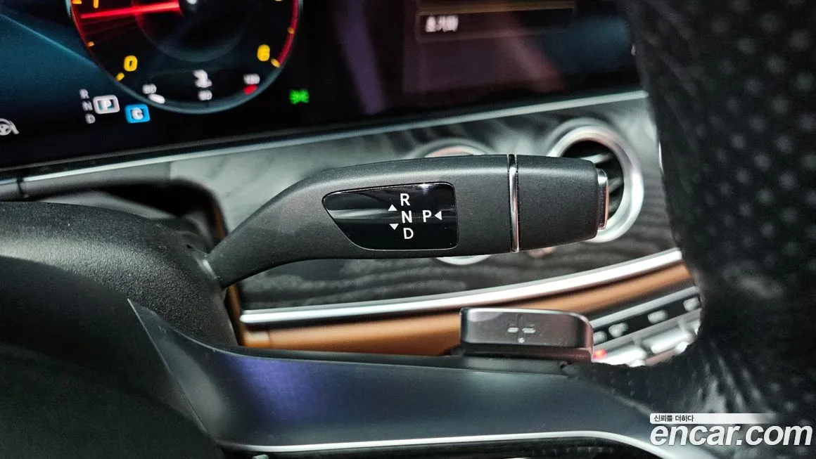 Mercedes-Benz E-Class 2021 из KR, фото 7