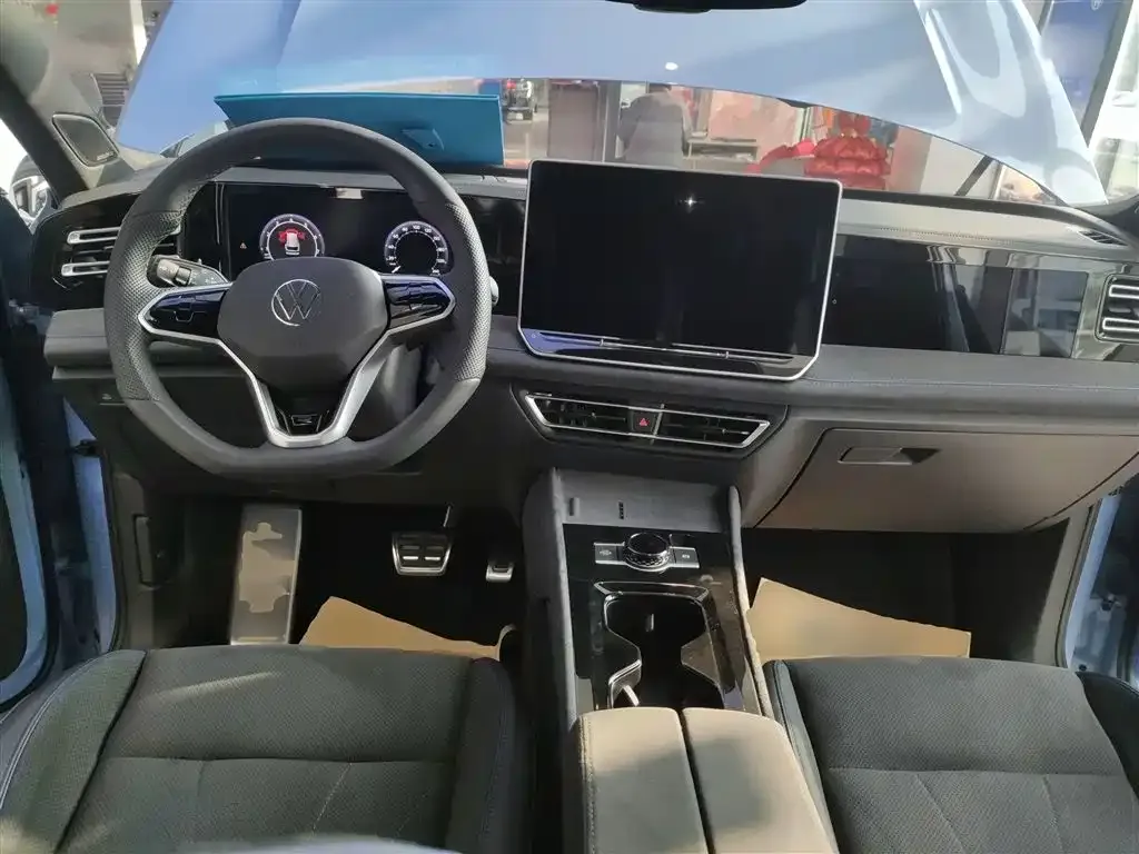 Volkswagen Tiguan L 2024 из CN, фото 8