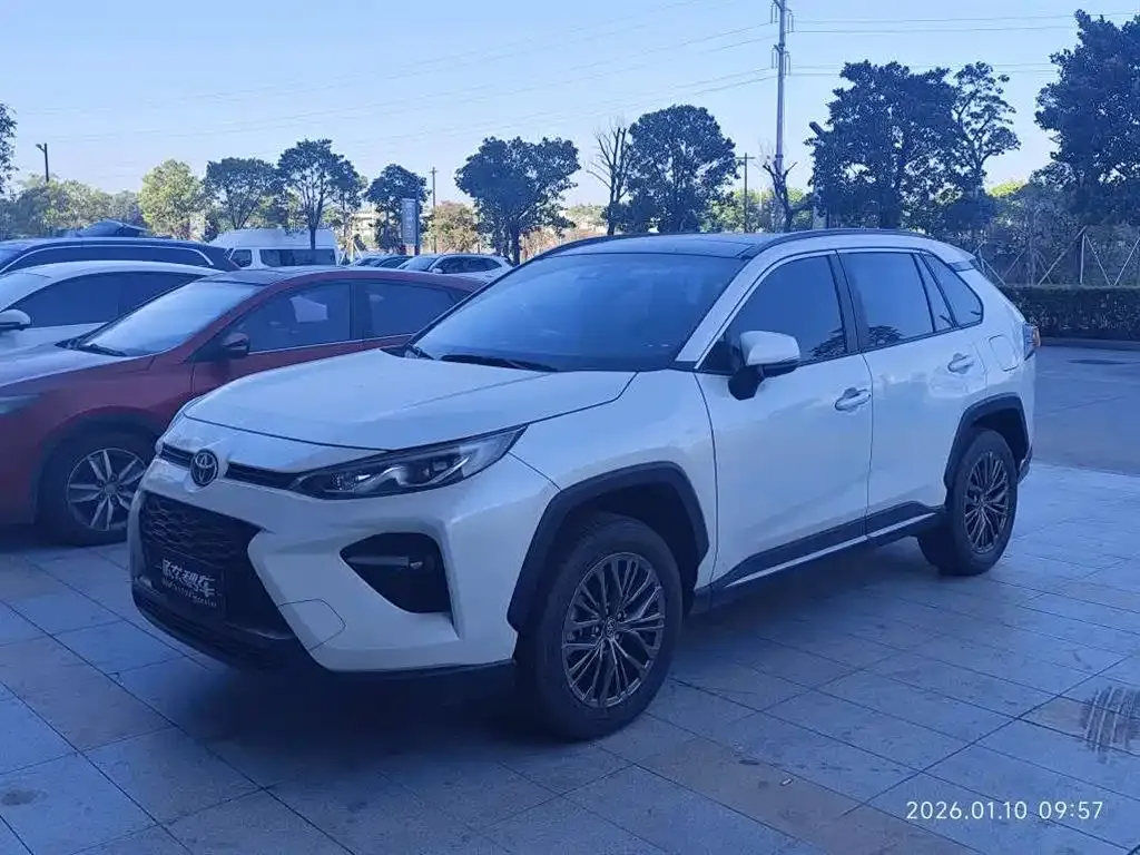 Toyota Wildlander 2023 из CN, фото 1