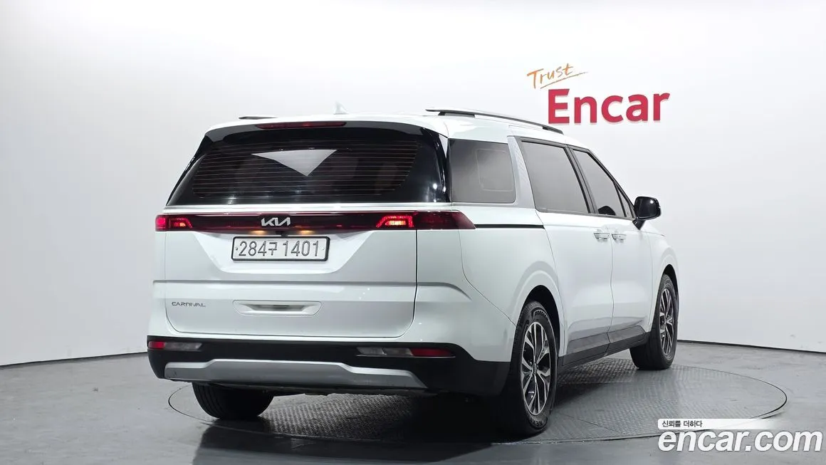 Kia Carnival 2022 из KR, фото 2