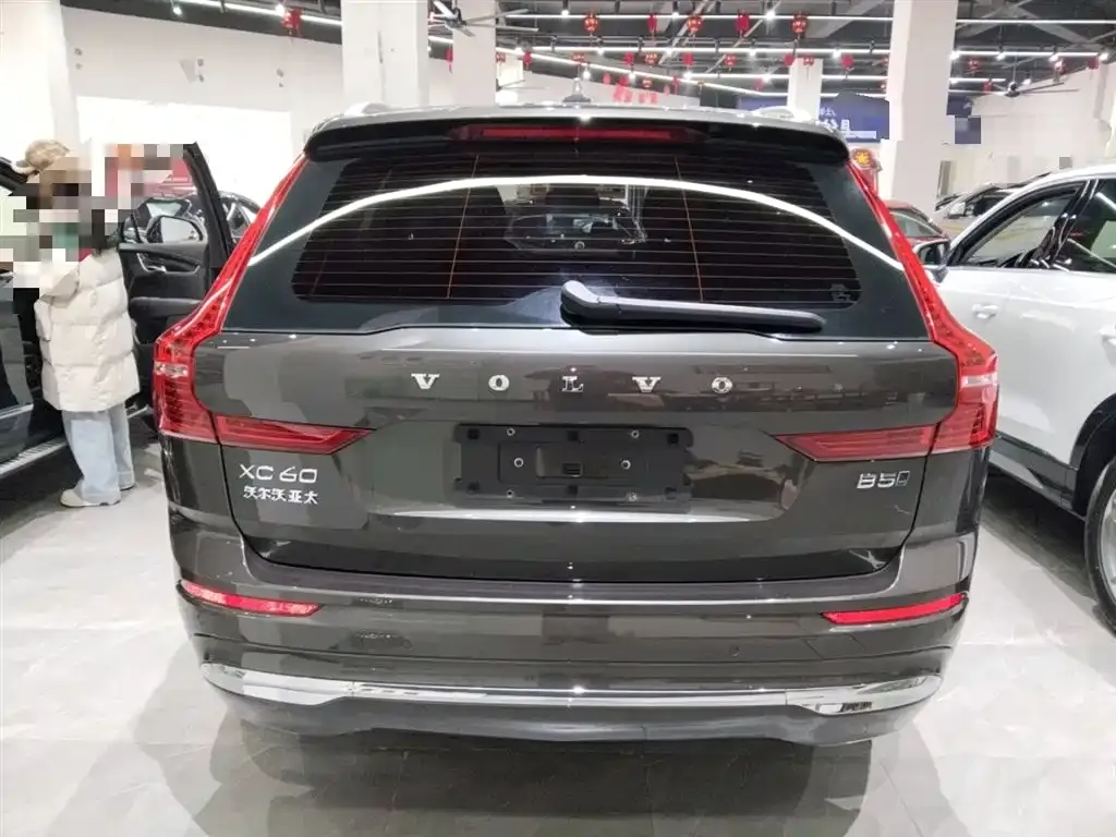 Volvo XC60 2022 из CN, фото 3