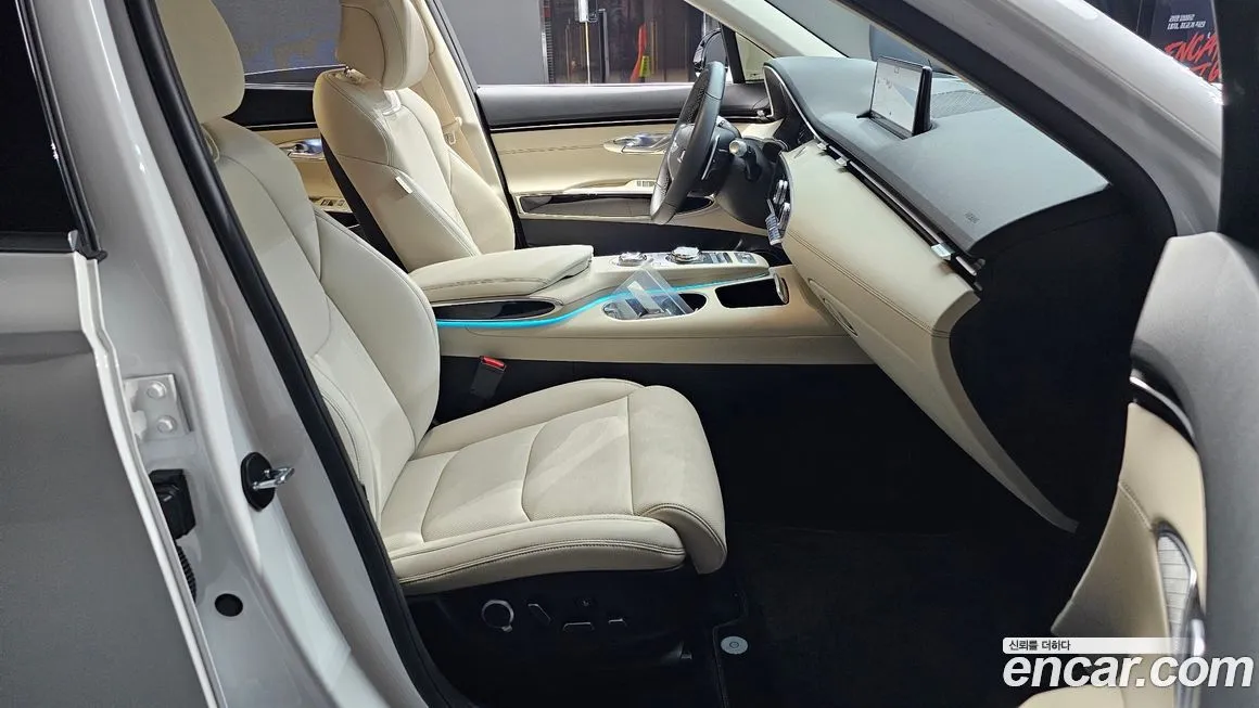 Genesis GV70 — фото 10