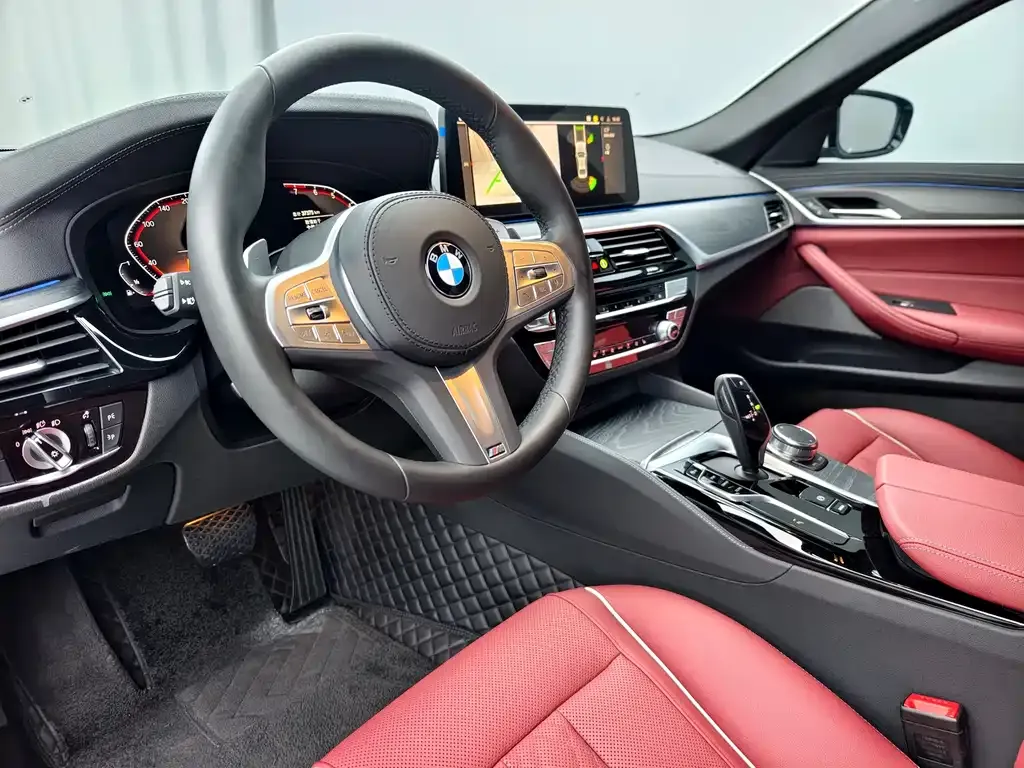 BMW 5 Series — фото 10