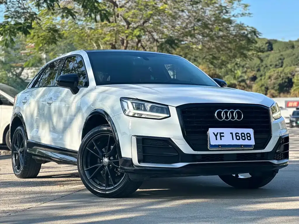 Audi Q2L — фото 3