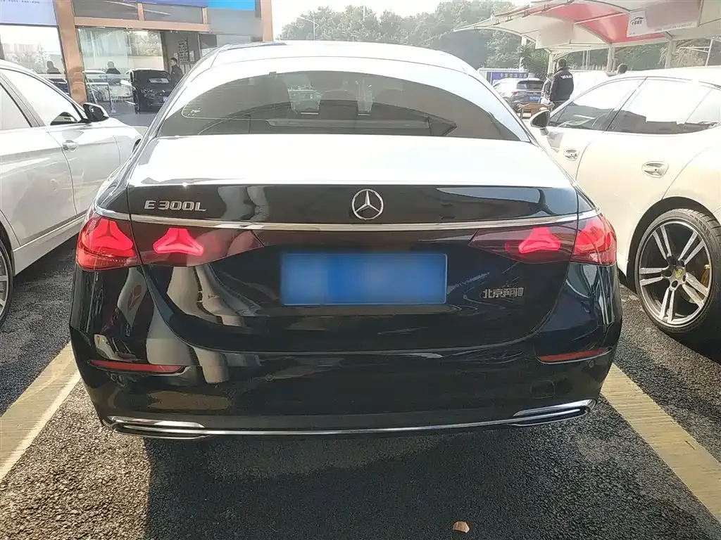 Mercedes-Benz E-Class 2024 из CN, фото 8