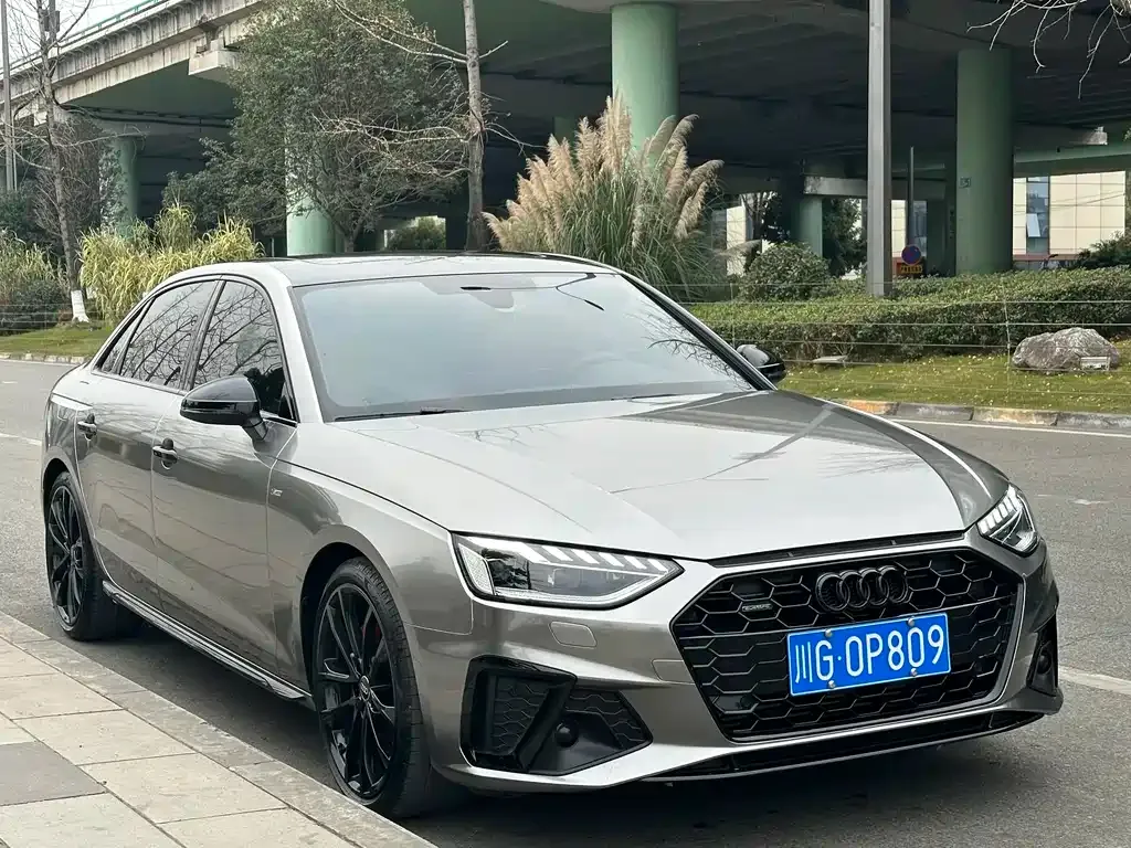 Audi A4L 2023 из CN, фото 4